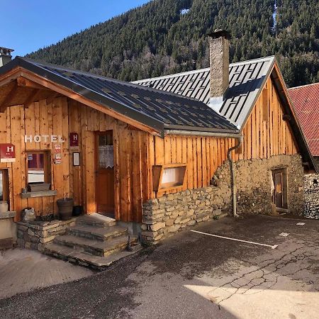 Auberge De La Foret Auris Exterior photo